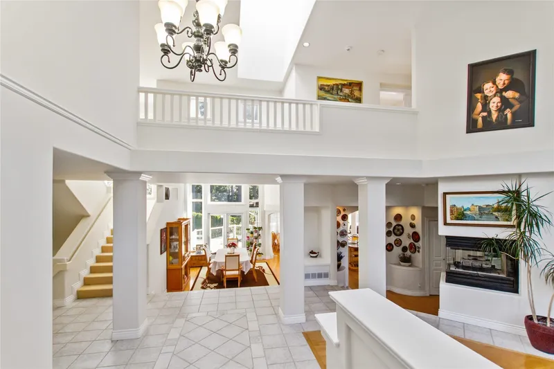 3866 MICHENER WAY - photo 4 of 25