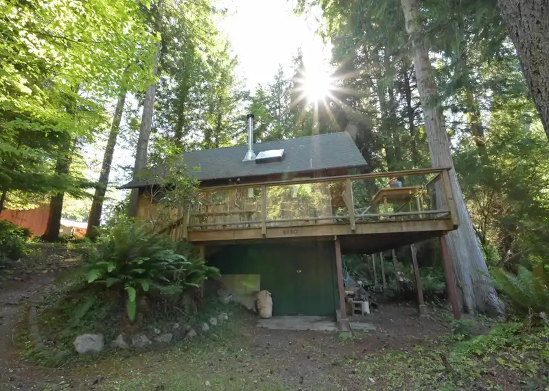 6190 CORACLE DRIVE - photo 3 of 30