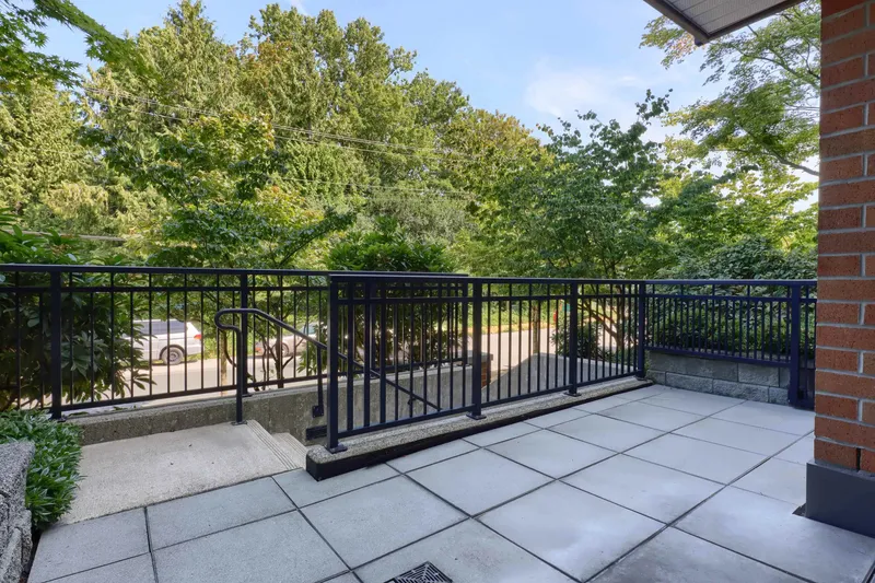 103 9500 ODLIN ROAD - photo 4 of 22