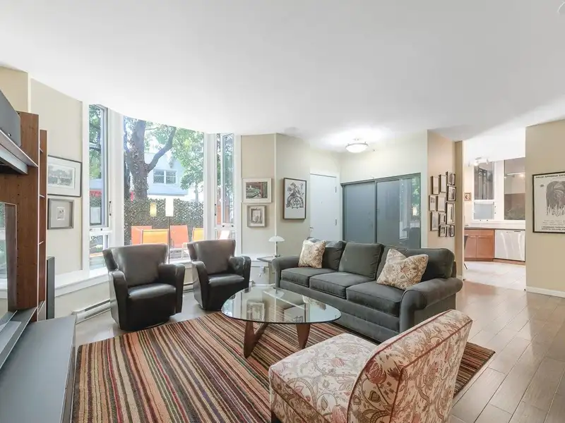 1490 HORNBY STREET - photo 1 of 36