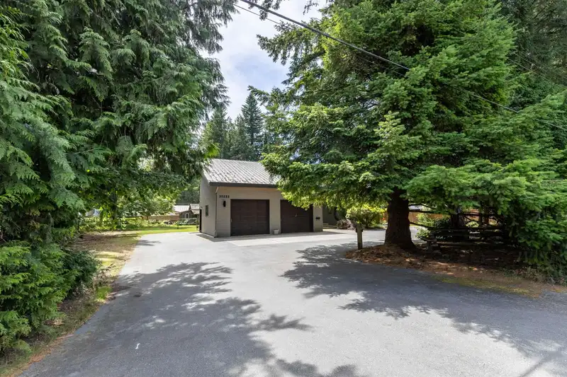 20232 37A AVENUE - photo 1 of 40