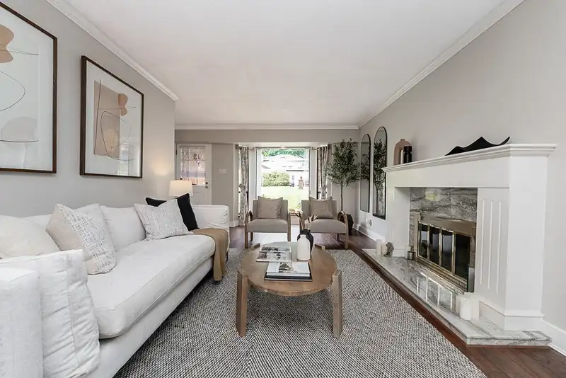 1796 APPIN ROAD - photo 4 of 40