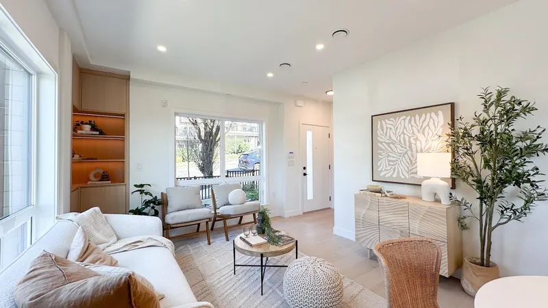 4 3800 PENDER STREET - photo 4 of 25