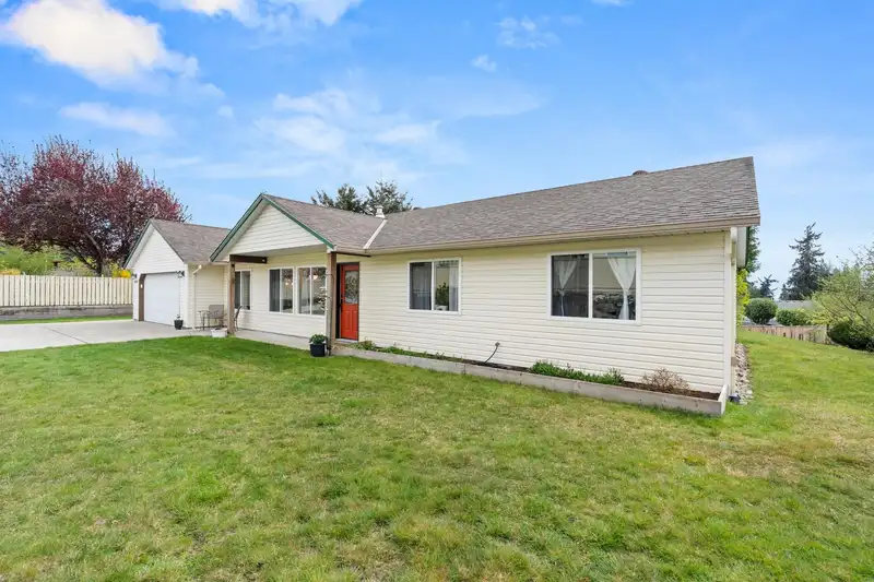 6365 HOMESTEAD AVENUE - photo 3 of 40