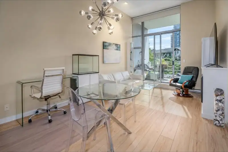 301 280 ROSS DRIVE - photo 4 of 34