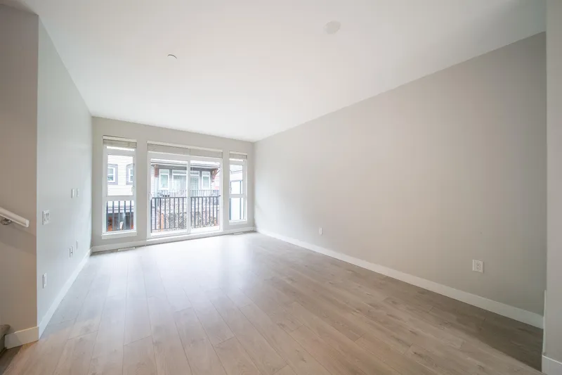 75 4991 NO. 5 ROAD - photo 2 of 25