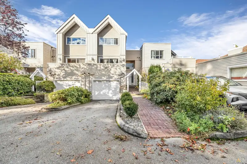 5 5635 LADNER TRUNK ROAD - photo 1 of 31
