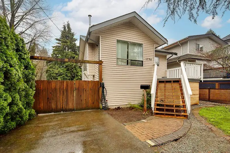 1736 LANGAN AVENUE - photo 1 of 33