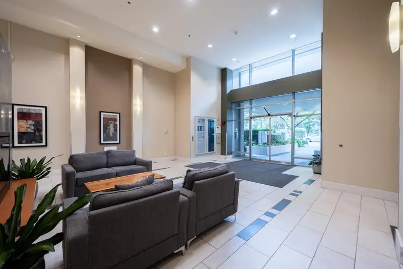 2505 7178 COLLIER STREET - photo 4 of 32