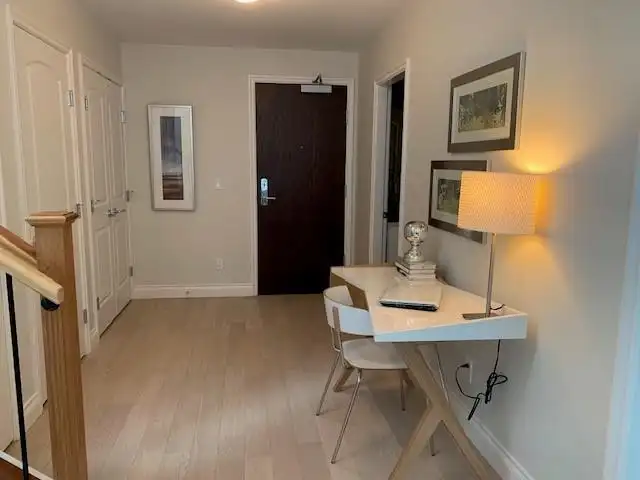 203 185 VICTORY SHIP WAY - photo 2 of 12