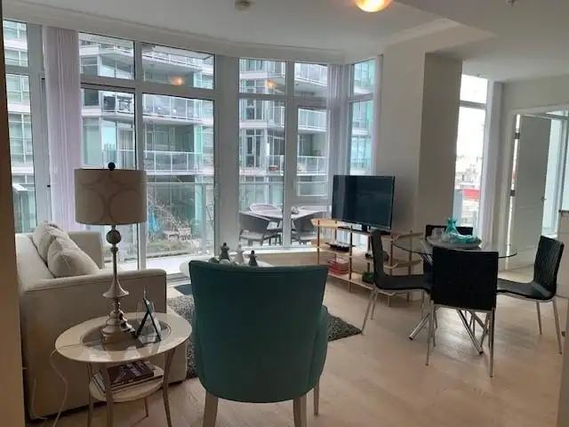 203 185 VICTORY SHIP WAY - photo 4 of 12