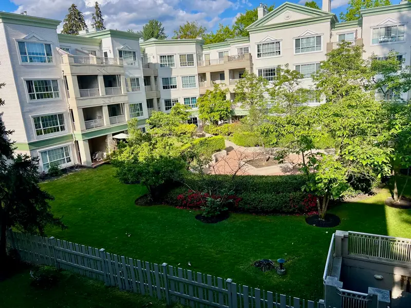 330 2980 PRINCESS CRESCENT - photo 2 of 21