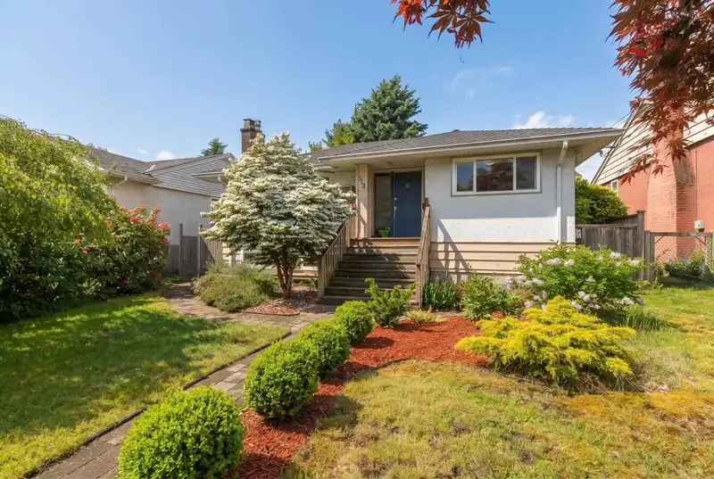 513 GARRETT STREET - photo 3 of 40