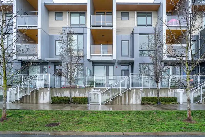 4 8598 RIVER DISTRICT CROSSING - photo 2 of 36