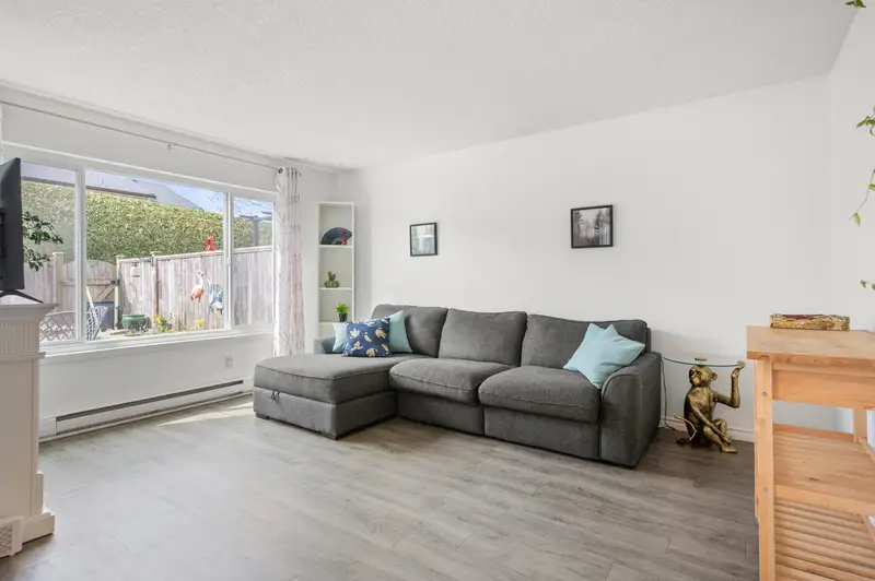 291 27411 28TH AVENUE - photo 3 of 25