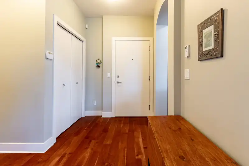 108 16483 64 AVENUE - photo 2 of 37