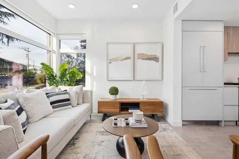 225 1010 W 47TH AVENUE - photo 4 of 16