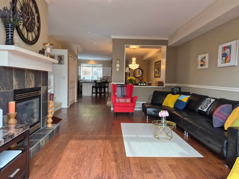 109 FOREST PARK WAY - photo 2 of 24