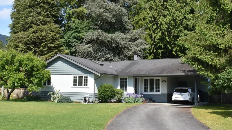 3474 GREENTREE LANE - photo 1 of 22