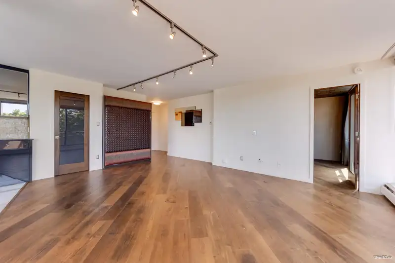 306 2445 W 3RD AVENUE - photo 4 of 40