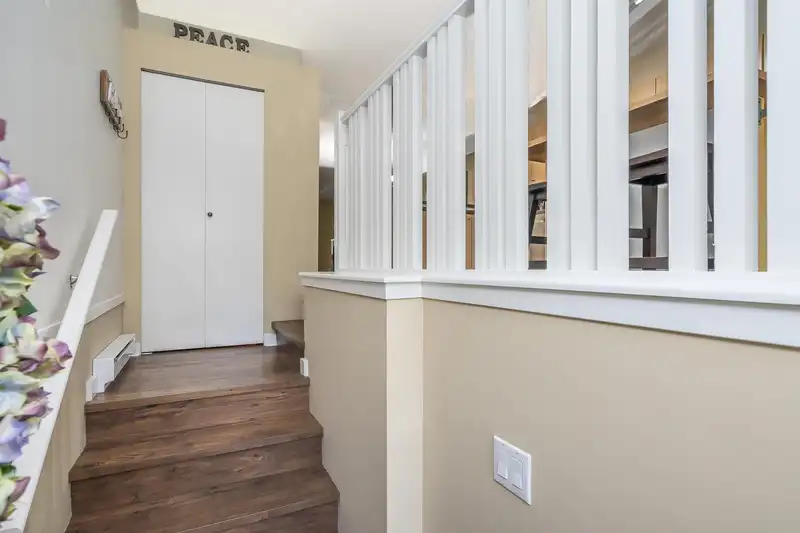 22 15233 34 AVENUE - photo 3 of 40