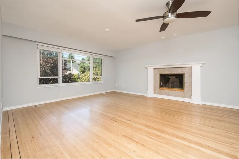 1020 PACIFIC PLACE - photo 4 of 25