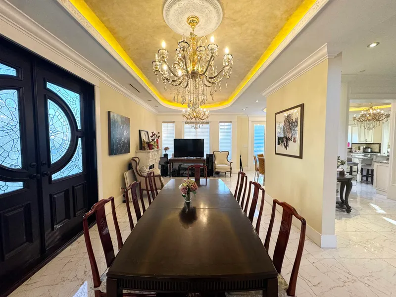 1562 W 40TH AVENUE - photo 4 of 20