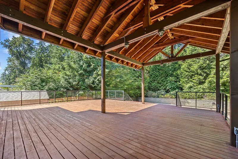 1562 BRAMBLE LANE - photo 1 of 25