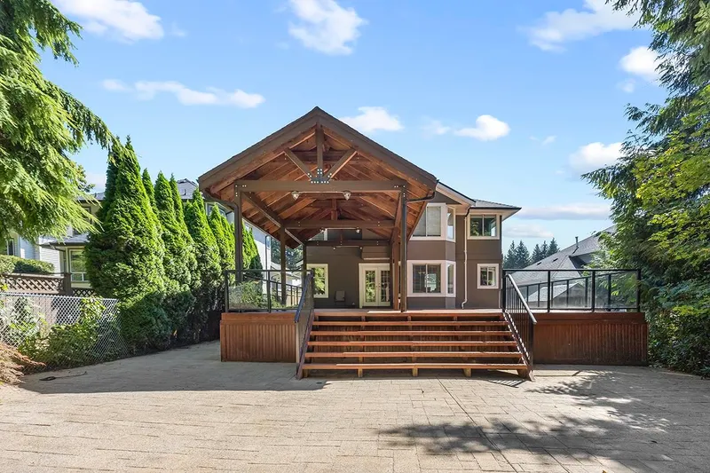 1562 BRAMBLE LANE - photo 2 of 25