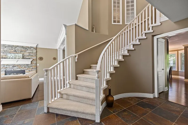 1562 BRAMBLE LANE - photo 3 of 25