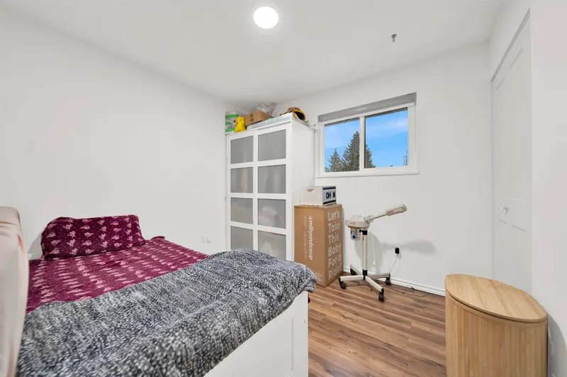 6369 173A STREET - photo 4 of 25