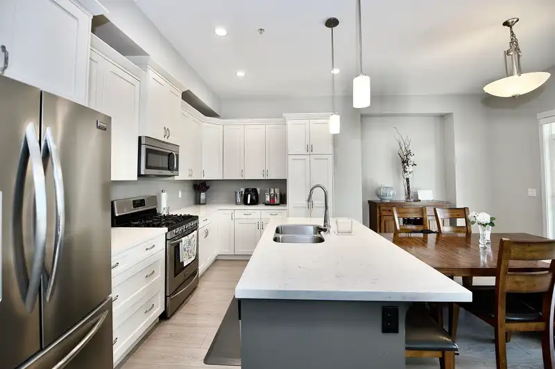 24442 113 AVENUE - photo 4 of 40