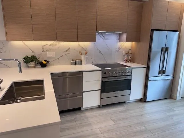 32 4337 BOUNDARY ROAD - photo 4 of 13