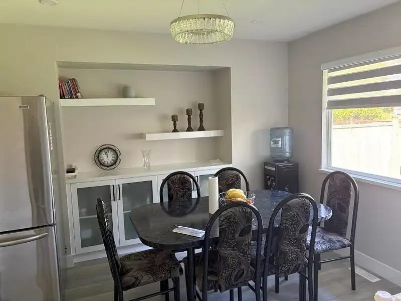 15731 96A AVENUE - photo 3 of 17
