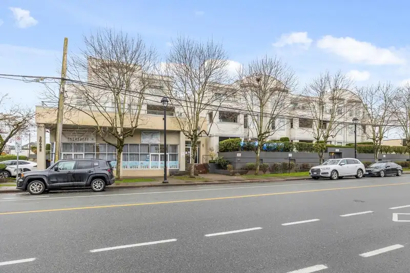 316 20680 56 AVENUE - photo 1 of 25