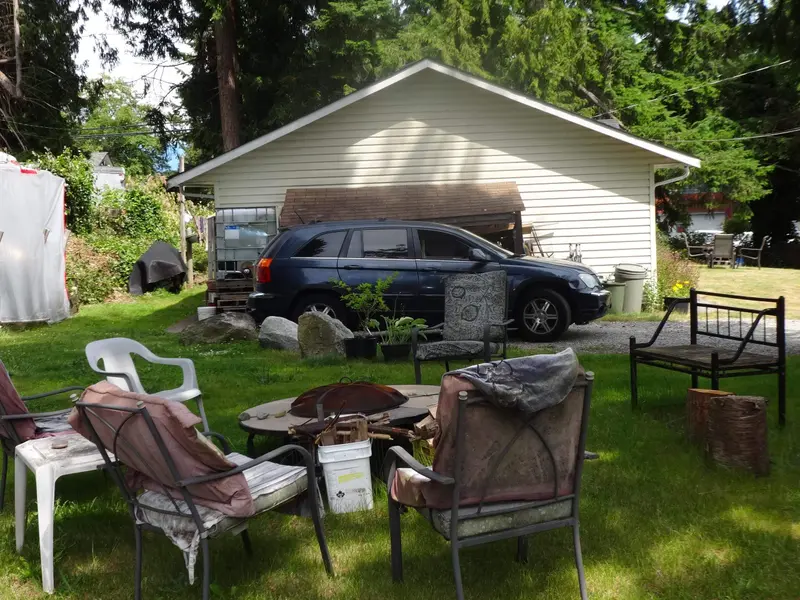 1088 SUNNYSIDE ROAD - photo 2 of 12