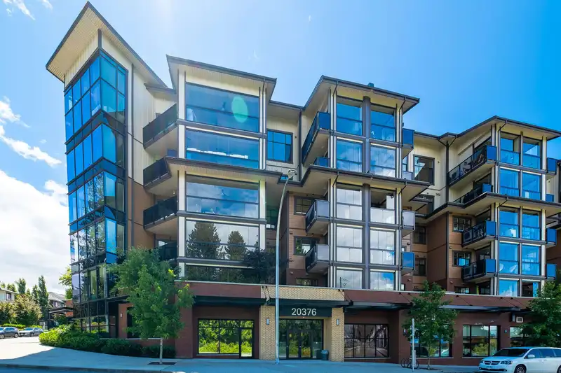 513 20376 86 AVENUE - photo 1 of 29