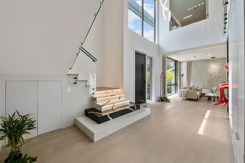 3823 W 51ST AVENUE - photo 2 of 36