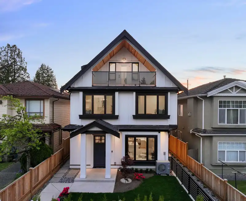2 1259 RENFREW STREET - photo 1 of 20