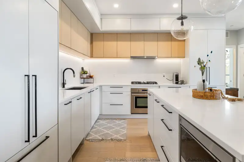 509 20416 PARK AVENUE - photo 2 of 31