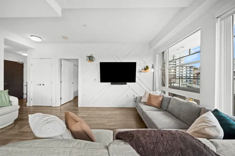 615 3488 SAWMILL CRESCENT - photo 3 of 25