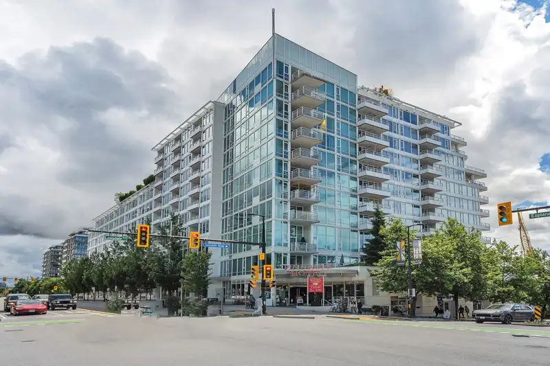 PH1105 133 E ESPLANADE STREET - photo 2 of 32