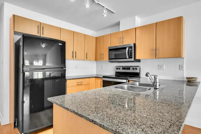 212 2780 ACADIA ROAD - photo 3 of 23