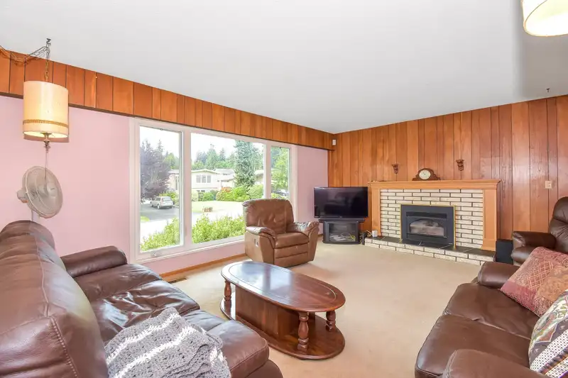 5421 5B AVENUE - photo 4 of 29