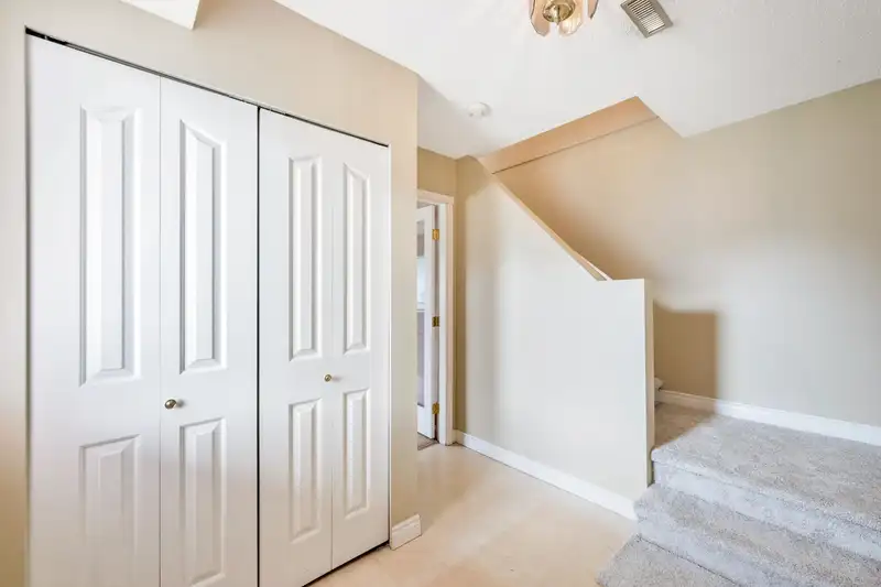 26619 30 AVENUE - photo 4 of 40