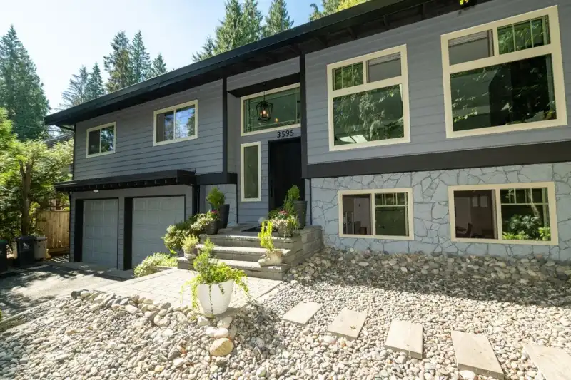 3595 PRINCESS AVENUE - photo 1 of 28