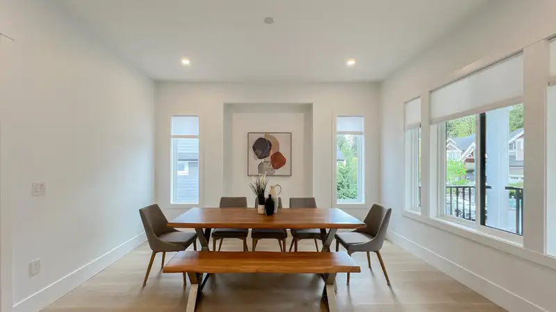 1261 RAVENSDALE STREET - photo 1 of 40