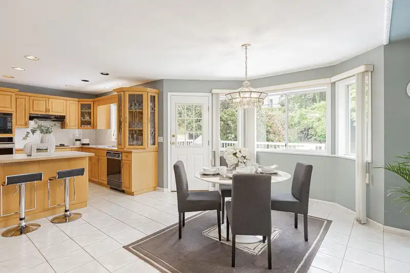 7758 MCGREGOR AVENUE - photo 4 of 24