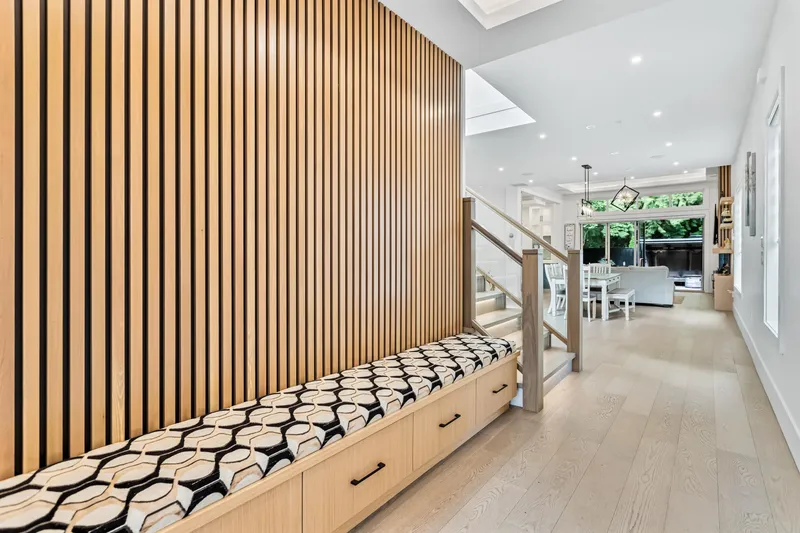 5673 FAIRLIGHT CRESCENT - photo 4 of 20