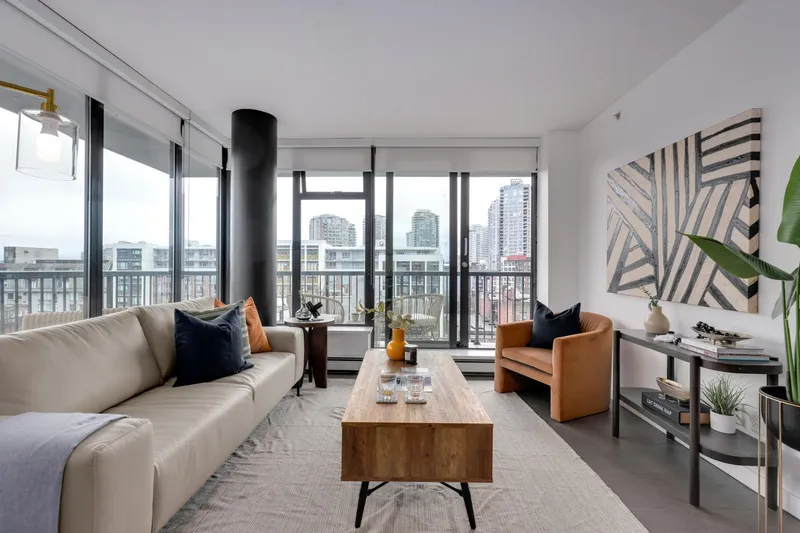 1102 66 W CORDOVA STREET - photo 3 of 25